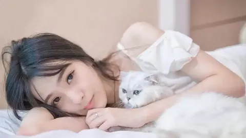 19岁女子腹痛就诊分娩